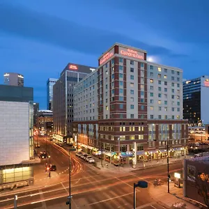 https://hilton-garden-inn-denver-downtown.seedenverhotels.com