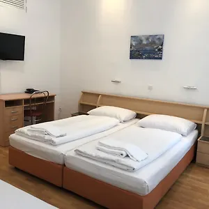 hotellátogatás