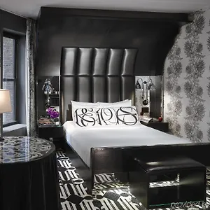 Night By Sb At Times Square Hotell